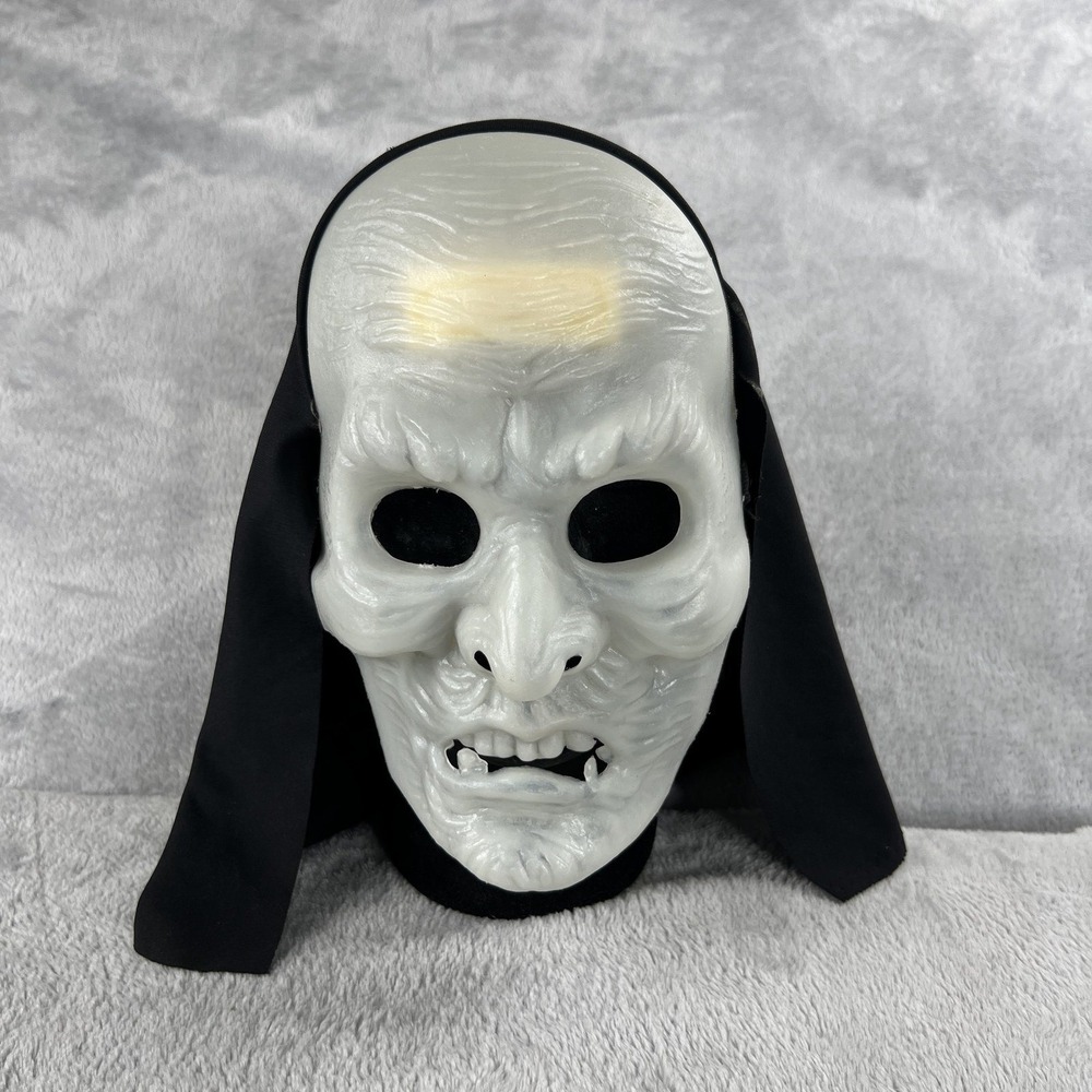 Hooded Vampire Ghoul Mask White Fangs Black Shroud Strap Halloween Horror Scary